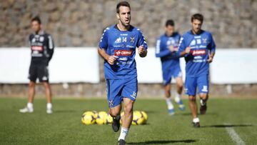 Carlos Ruiz sufre una fractura en el hueso malar de la cara