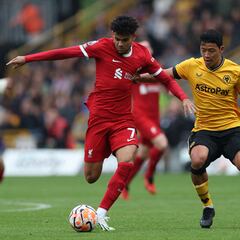 Luis Díaz le cambia la cara al Liverpool en victoria ante Wolves
