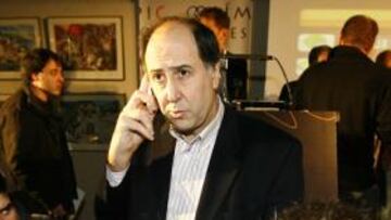 <b>SALVADOR. </b>Josean Querejeta, presidente del Caja Laboral, coge las riendas del Deportivo Alavés.