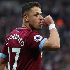 Chicharito volvió con todo, anotó golazo en el entrenamiento