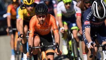 Mikel Bizkarra, durante una carrera con el Euskaltel-Euskadi.