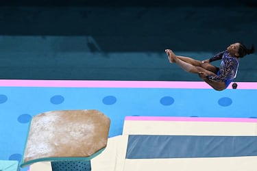 Simone Biles reina en el ¡®all around¡¯ y hace m¨¢s historia