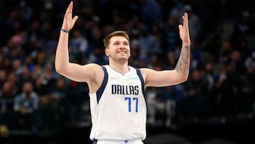 Luka Doncic ilumina una batalla