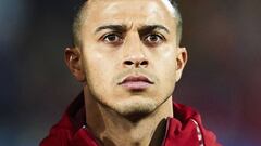 Thiago Alc&aacute;ntara dona 20.000 euros en la lucha contra la leucemia.