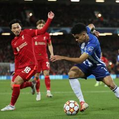 Carragher pide al Liverpool el fichaje de Luis Díaz