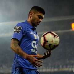 Porto, con 'Tecatito' y Herrera, deja ir puntos ante Vitoria