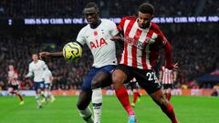 Sánchez cumple en defensa y Tottenham empata