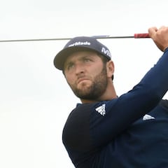 Jon Rahm aguanta a cuatro de la cabeza tras un día de batalla