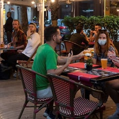 La policía desaloja dos bares de Gijón por incumplir las medidas de seguridad