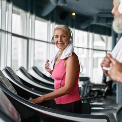 ¿Correr o nadar?: la ciencia revela cuál es el ejercicio que más ayuda a bajar de peso