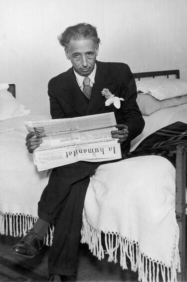 El 15 de octubre el presidente de la Generalitat de Cataluña fue fusilado en el castillo de Montjuic de Barcelona. Fue capturado en su exilio en Francia por la Gestapo por orden del gobierno español, torturado y sometido a un consejo de guerra por las autoridades franquistas. Fue acusado de "adhesión a la rebelión" en un juicio sumario sin garantias.