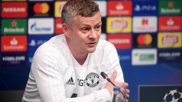 BARCELONA, SPAIN - APRIL 15: Ole Gunnar Solskjaer, Manager of Manchester United speaks to the media during a press conference ahead of their second leg in the UEFA Champions League Quarter Final match against FC Barcelona at Camp Nou on April 15, 2019 in 
