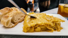 Los tecnólogos de alimentos coinciden: “La tortilla de patata poco cuajada es el ambiente perfecto para las bacterias”