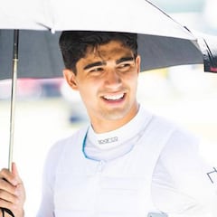 Correa ya no está en estado crítico y respira por sí solo