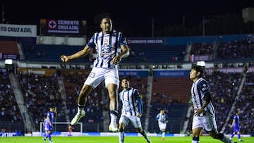 Salomon Rondon celebrates his goal 0-1 of Pachuca during the 1st round match between Cruz Azul and Pachuca as part of the Torneo Clausura 2024 Liga MX at Ciudad de los Deportes Stadium on January 13, 2024 in Mexico City, Mexico.
