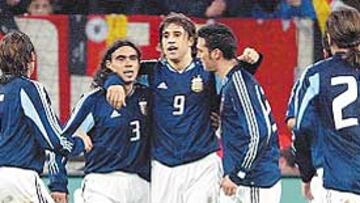 <b>BIGOLEADOR. </b>Crespo volvía a Argentina y lo hizo con dos goles.