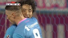 Iniesta brilla en Hiratsuka; Torres es goleado y sigue en descenso