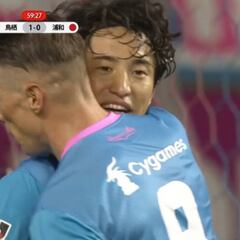 El gesto del 'Niño' Torres con un compañero tras fallar un gol