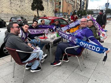 La fiesta blanquivioleta en Oviedo acabó en bajón