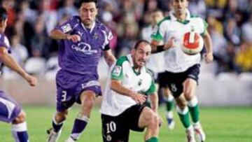 <b>UN PELIGRO SIEMPRE. </b>Munitis volvió a ser el jugador que tiró del carro del Racing. Lo hizo casi todo bien y dio el segundo gol a Tchité.