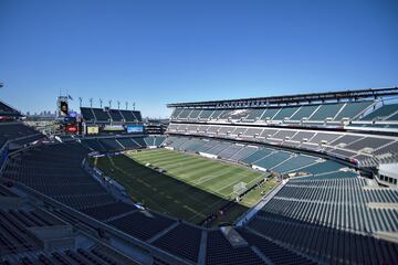Es la casa de las Águilas de Filadelfia de la NFL. Cuenta con una capacidad de 68 mil 532 personas.