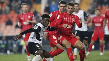 Diego Carlos, ante el Valencia.