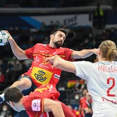 Los Hispanos ante Dinamarca en el debut del pivote Javi Rodríguez