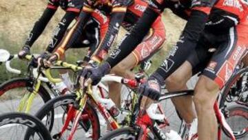 <b>ADIÓS.</b> Valverde se ha dejado en esta etapa casi todas sus opciones de ganar la Vuelta 2008.