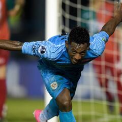 Jaguares debuta con triunfo en torneos internacionales