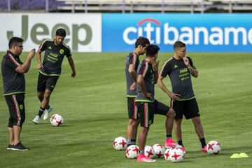 La Selección entrenó en Sumiya arropada por la afición