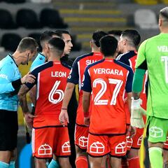 Esto no pasa todos los años en el fútbol chileno: los clubes grandes bajo alerta