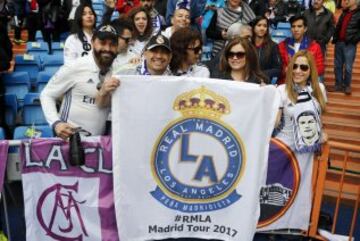 Gran ambiente en el Santiago Bernabéu.