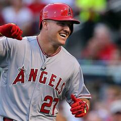 Mike Trout noquea al “Canelo” Álvarez con contrato millonario