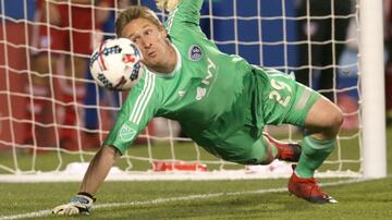 El experimentado portero de Sporting tiene 38.1% de efectividad en atajadas de penales, esto al parar 21 tiros y recibir 13 goles desde los once pasos.