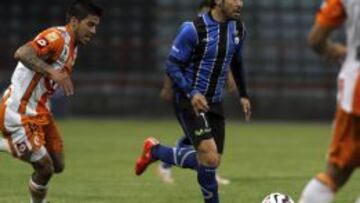 Arrué en acción contra Cobresal en el pasado Torneo de Apertura.