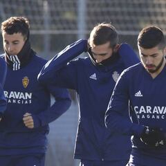 Papu y Cristian Álvarez se unen al grupo y apuntan al once