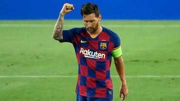 Barcelona&#039;s Argentine forward Lionel Messi celebrates after scoring a goal during the UEFA Champions League round of 16 second leg football match between FC Barcelona and Napoli at the Camp Nou stadium in Barcelona on August 8, 2020. (Photo by LLUIS GENE / AFP)