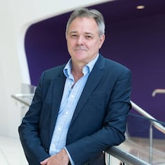 Un médico británico cree que el coronavirus no desaparecerá y durará "para siempre"