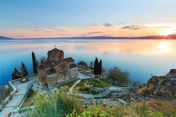 Atardecer en el lago Ohrid, símbolo de Macedonia