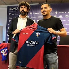 El Huesca presenta a Gürler y es optimista con Ghoddos