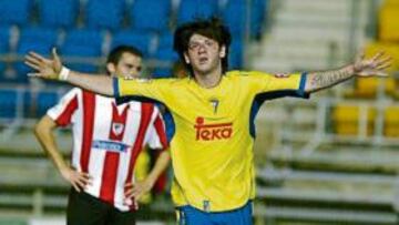<b>MÁS CERCA. </b>El paraguayo Javi Acuña podría acabar esta temporada vistiendo la elástica del Real Madrid Castilla.