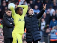 Soccer Football - Premier League - Liverpool v Tottenham Hotspur - Anfield, Liverpool, Britain - March 15, 2026 Tottenham Hotspur interim manager Igor Tudor reacts REUTERS/Phil Noble EDITORIAL USE ONLY. NO USE WITH UNAUTHORIZED AUDIO, VIDEO, DATA, FIXTURE LISTS, CLUB/LEAGUE LOGOS OR 'LIVE' SERVICES. ONLINE IN-MATCH USE LIMITED TO 120 IMAGES, NO VIDEO EMULATION. NO USE IN BETTING, GAMES OR SINGLE CLUB/LEAGUE/PLAYER PUBLICATIONS. PLEASE CONTACT YOUR ACCOUNT REPRESENTATIVE FOR FURTHER DETAILS..