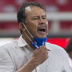 Juan Reynoso, orgulloso de su equipo, pero molesto con el arbitraje