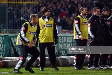 Una foto poco común. Marcelo Salas, suplente, presenciaba un duelo de la Juventus. 