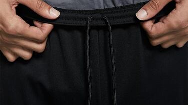 El pantalón largo de Nike para hacer deporte o abrigarse en otoño
