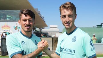 Vencedor y Javi Castro, del Racing.