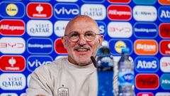 El seleccionador español, Luis de la Fuente, durante la rueda de prensa en la víspera del partido de semifinales de la Eurocopa ante Francia.