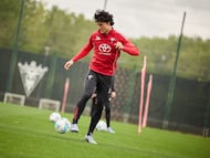 Juan Gutiérrez, durante un entrenamiento del Mirandés.