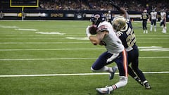 Zach Miller, TE de Chicago Bears, lucha por no perder su pierna