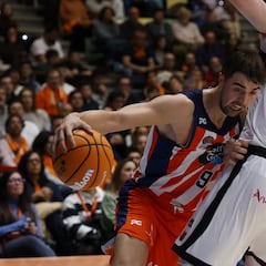 El Obradoiro pesca en las salidas del Leyma Coruña